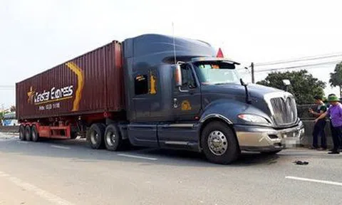 Phạt 22 triệu đồng đối với tài xế suýt húc văng cảnh sát giao thông